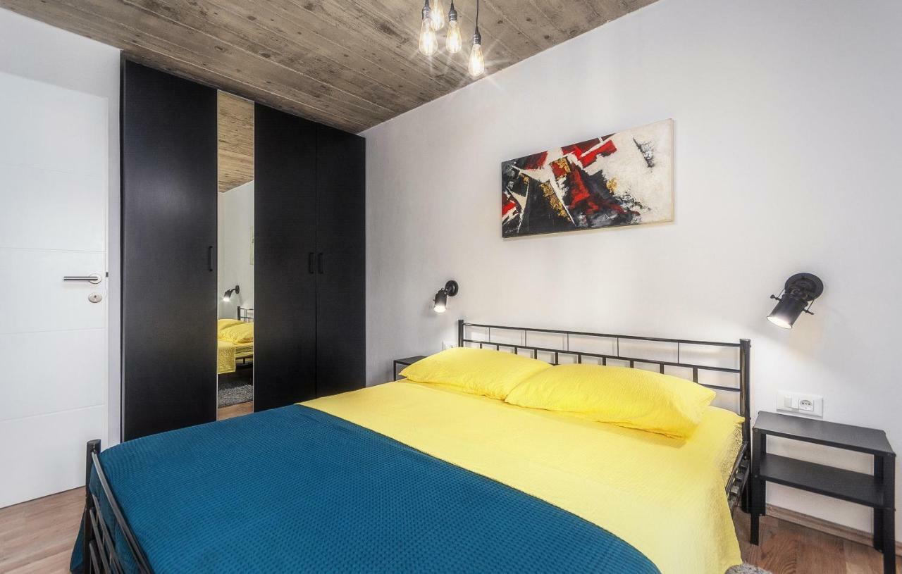 Orion Apartment Пореч Экстерьер фото